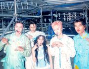 Ngáo Ngơ “xé túi mù” Anh Tú Atus, Jsol, HIEUTHUHAI, Erik tại Anh Trai Say Hi Concert 5