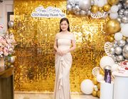 Hoa hậu Hoàng Thanh Nga đón sinh nhật trên thảm đỏ Miss Cosmo Vietnam