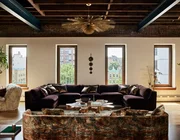 Căn hộ East Village: Tổ ấm Bohemian trên gác mái
