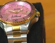 Đồng hồ Trump mạ vàng gây thất vọng