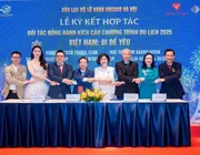 Sun World cùng CLB lữ hành UNESCO Hà Nội trong hành trình 'Việt Nam – đi để yêu'