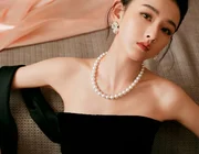 Tống Tổ Nhi 2 năm mới tái xuất, vị thế vẫn khiến dàn hoa 95 khó vượt qua
