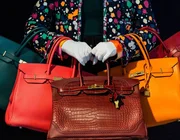 Mua cocktail, tặng túi xách Hermès Birkin