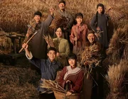 Sinh vạn vật: Cú lội ngược dòng hay canh bạc tuổi 40 của Dương Mịch?