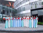 Dàn Hoa Hậu Quốc Tế Miss Cosmo 2025 rạng ngời trong tà áo dài Việt Nam