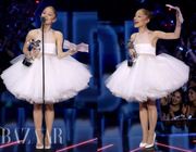 Ý nghĩa đằng sau chiến thắng của Ariana Grande tại VMAs 2025