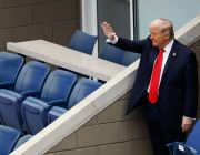 Rolex toan tính gì khi gặp ông Trump ở khán đài US Open