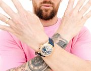 Messi gây chú ý khi đeo đồng hồ Patek Philippe nữ