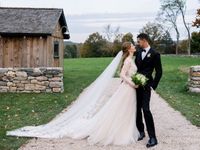 Con gái Bill Gates mặc váy cưới "cổ tích" của nhà Vera Wang