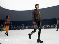 Givenchy Xuân Hè 2022: Phá vỡ giới hạn phong cách cá nhân
