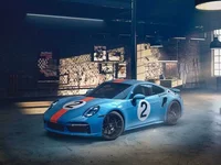 Khám phá chiếc Porsche 911 Turbo S với màu xanh cực độc mới về Việt Nam