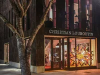Christian Louboutin được đầu tư 642 triệu USD