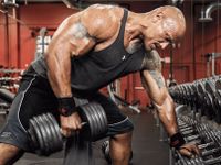 The Rock và chế độ ăn uống, luyện tập để thể hiện uy lực trong phim bom tấn Black Adam