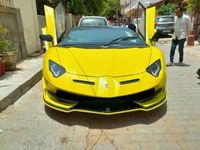 “Phù phép” Honda Civic đời cũ thành siêu xe Lamborghini Aventador SVJ