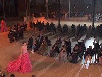 ELIE SAAB Haute Couture Xuân / Hè 2022: Đẳng cấp và tinh tế