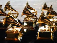 Lễ trao giải Grammy 2022 tiếp tục bị trì hoãn vì Covid-19