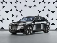 BMW iX Flow có thể thay đổi màu sơn trong chớp mắt