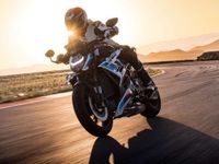 BMW Motorrad ra mắt M1000R 2023 mẫu siêu mô tô M thứ 2
