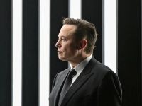 Tỷ phú Elon Musk nhắn nhủ gì với chính mình thời trẻ?