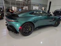2022 Aston Martin Vantage F1 Edition: Một góc cạnh sắc nét hơn