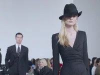 Ralph Lauren - Fall/Winter 2022: Bữa tiệc đêm của giới thượng lưu