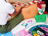 Longchamp hợp tác cùng nghệ sĩ Graffiti André Saraiva