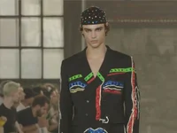 Moschino Xuân/Hè 2023 Menswear - Sống động cùng sắc màu sặc sỡ