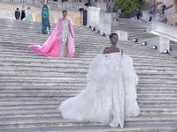 Valentino - Haute Couture Fall Winter 2022/2023: Khởi nguồn mới