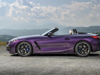 BMW Z4 2023 nâng cấp nhẹ, tăng giá bán