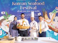 Đại sứ hữu nghị của Hà Nội tham gia Korean Seafood Festival