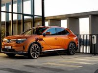 VinFast VF 8 có phạm vi hoạt động tốt hơn, cạnh tranh giá với xe Tesla tại Mỹ