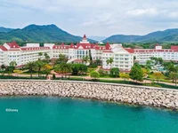 Lạc vào thế giới hoạt hình tại khách sạn Hong Kong Disneyland