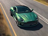 Thương hiệu xe sang Anh quốc ra mắt Aston Martin DB12 tại Singapore