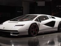 Lamborghini Countach LPI 800 - 4: Huyền thoại tái sinh