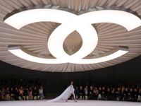 Show diễn Chanel Haute Couture Spring Summer 2024: Nguồn cảm hứng từ ba lê