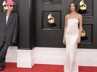 Trấn Thành thì ra cũng dùng bảo bối y hệt Justin Bieber từng mê 2 năm trước