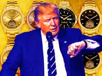 Donald Trump bán đồng hồ vàng 100.000 USD