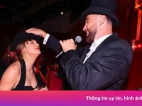 Món quà bất ngờ Taylor Swift nhận từ người yêu