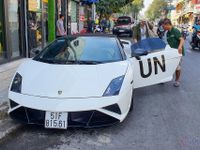 Siêu xe Lamborghini Gallardo mui trần của ông Đặng Lê Nguyên Vũ tái xuất