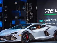 Ngắm Lamborghini Revuelto đầu tiên tại Việt Nam, giá 44 tỷ đồng