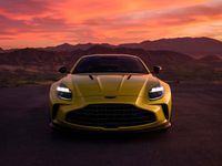 Cận cảnh Vantage 2025: Siêu xe nhanh nhất trong lịch sử 74 năm của Aston Martin