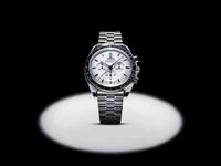 Omega ra mắt phiên bản Speedmaster Moonwatch với phong cách mặt số mới