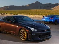 Nissan GT-R T-spec Takumi Edition giá hơn 150.000 USD