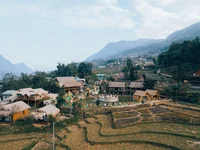Đừng bỏ lỡ Tả Van khi du lịch Sa Pa mùa lúa chín