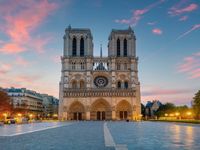 Một ngày đẹp trời ở Paris mộng mơ