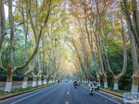 Check-in hàng loạt điểm đến hot nhất trong tour Trung Quốc 5N4Đ dịp lễ 30/4