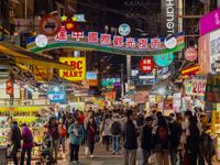 Chợ đêm Phùng Giáp – thiên đường ăn vặt ở Đài Trung (Đài Loan)