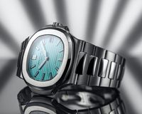 Patek Philippe Nautilus mặt số xanh Tiffany trên tay những ngôi sao nổi tiếng!