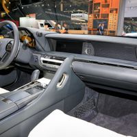 -xe-lexus-l-limited-edition-2019-9.jpg