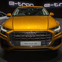 xe-audi-q8-8.jpg